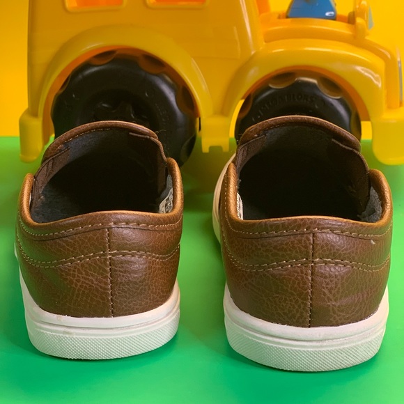 Carter’s Toddler Loafers - Picture 3 of 6